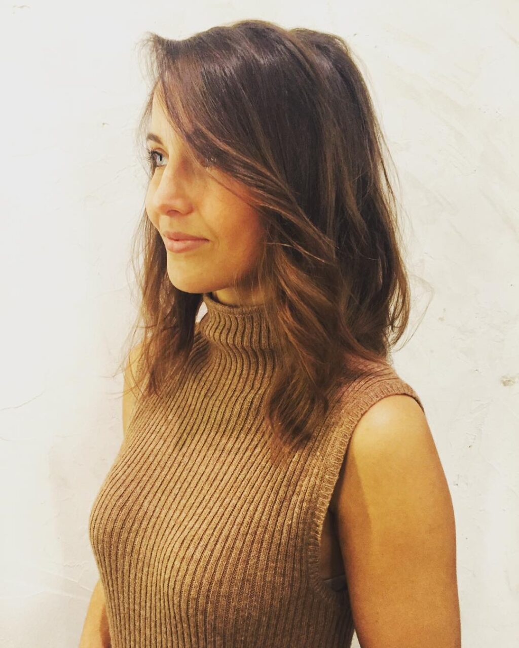 subtle balayage brown hair styling in farringdon