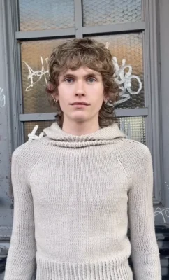 shaggy Berlin mullet on blonde curly hair by Tanya at ESHK Neukolln Berlin