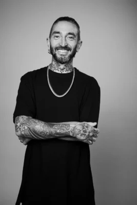 tony hairstylist colourist berlin moabit at ESHK