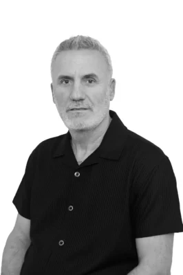 tony hairstylist bermondsey eshk hairdressers london